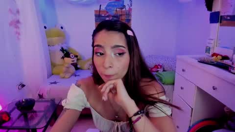 Snapshot of justmia_ chatting on 02.09.25 Mia online show from 02.09.25