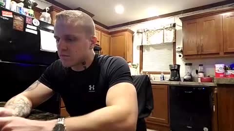 justus0624 online show from 10.10.25