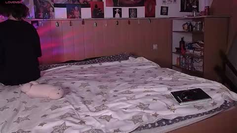 Juuzou hehim u can call me Juz online show from 12.21.25