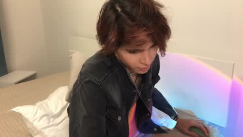 Snapshot of k0sta_32 chatting on 12.12.24  k0sta online show from 12.12.24