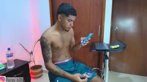 Snapshot of k_florez chatting on 02.15.26 k_florez online show from 02.15.26