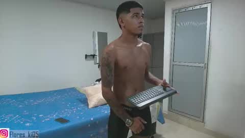 Snapshot of k_florez chatting on 03.17.26 k_florez online show from 03.17.26