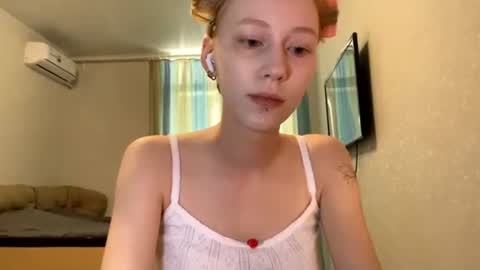 Mia 1st day here online show from 07.19.26