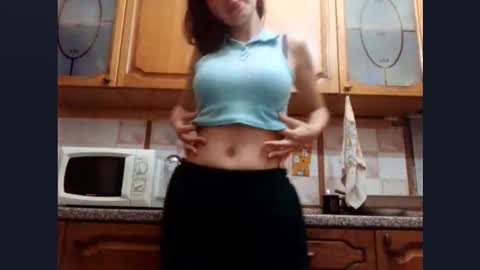 Snapshot of kacilangowski chatting on 10.21.25 Nika online show from 10.21.25