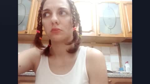 Snapshot of kacilangowski chatting on 11.11.25 Nika online show from 11.11.25