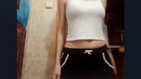 Snapshot of kacilangowski chatting on 11.13.25 Nika online show from 11.13.25