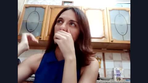 Snapshot of kacilangowski chatting on 11.16.25 Nika online show from 11.16.25