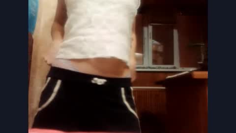 Snapshot of kacilangowski chatting on 12.01.25 Nika online show from 12.01.25