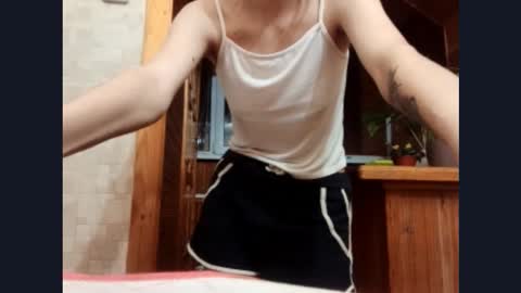 Snapshot of kacilangowski chatting on 12.14.25 Nika online show from 12.14.25