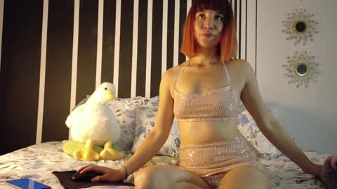 Snapshot of kad_kad chatting on 12.31.24 Kanela online show from 12.31.24