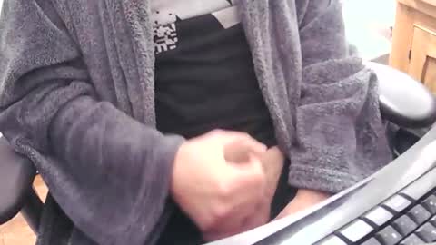 Snapshot of kaduraska chatting on 11.30.25 kaduraska online show from 11.30.25