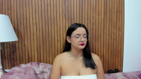 Snapshot of kae_styles chatting on 12.15.24 Kyelie online show from 12.15.24