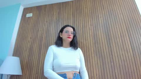 Snapshot of kae_styles chatting on 02.20.25 Kyelie online show from 02.20.25