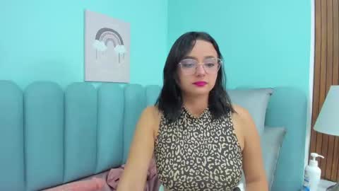 Snapshot of kae_styles chatting on 03.05.25 Kyelie online show from 03.05.25