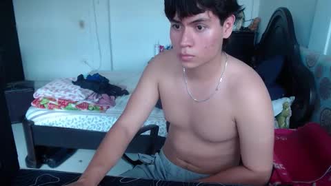 Snapshot of kafer_1022 chatting on 11.26.25 kafer online show from 11.26.25