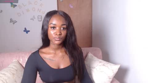 Snapshot of kaiadebayo chatting on 11.10.25 Angie online show from 11.10.25