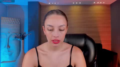 Kaia Ferreira online show from 11.12.25