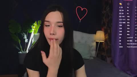 Kaia Monday Thursday FridaySaturdaySunday online show from 03.09.25