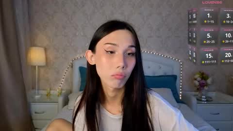 Kaia Monday Thursday FridaySaturdaySunday online show from 10.19.25