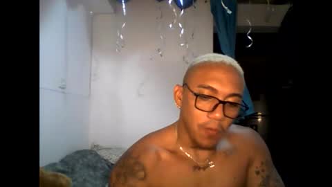 Snapshot of kail_1111 chatting on 12.15.25 kail_1111 online show from 12.15.25