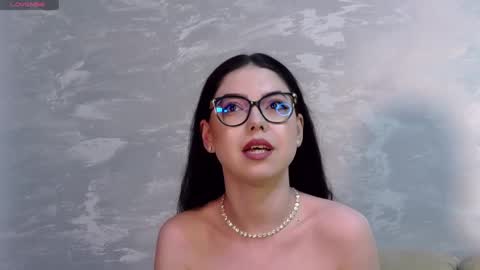 Kaila Lewis online show from 06.05.26