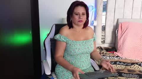 Snapshot of kaily_jonness chatting on 12.18.24 kaily jonness online show from 12.18.24