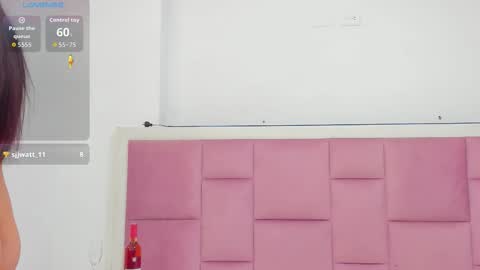 Snapshot of kaily_sweet1 chatting on 12.14.25 kelly online show from 12.14.25