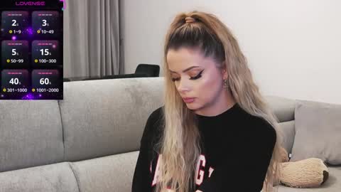 Snapshot of kailyn_moen01 chatting on 01.14.25 Kailyn online show from 01.14.25