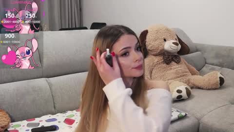 Snapshot of kailyn_moen01 chatting on 01.19.25 Kailyn online show from 01.19.25