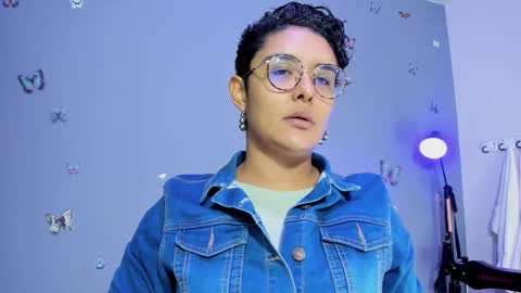 kaira_mosse_ online show from 11.04.25