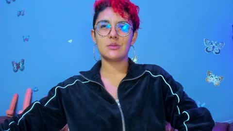 kaira_mosse_ online show from 04.25.26