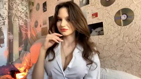Snapshot of kaitlinmorphis chatting on 05.20.26 Roniy online show from 05.20.26