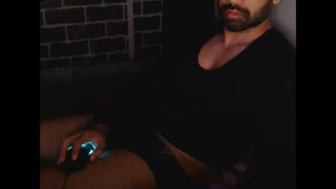 Snapshot of kaku69696 chatting on 01.05.25 Vicky online show from 01.05.25