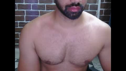 Snapshot of kaku69696 chatting on 02.19.25 Vicky online show from 02.19.25