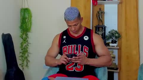 kale thomson online show from 03.02.25