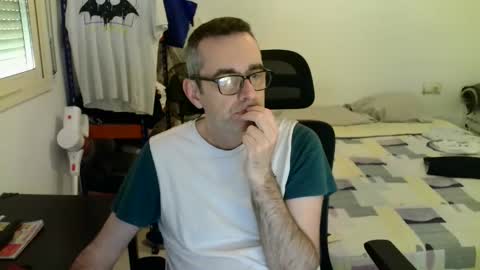 Snapshot of kalem48 chatting on 03.26.26 MusicMen49 online show from 03.26.26