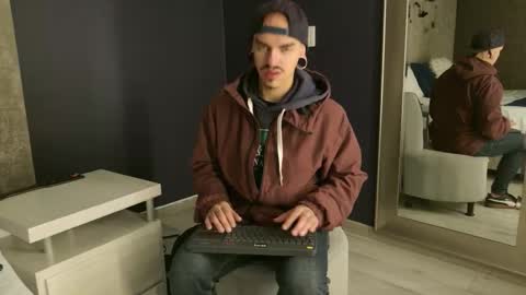 Kale online show from 10.24.25