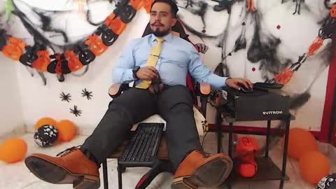 Kaleth online show from 10.30.25