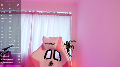 Kali Ka Please help me with your thumbs up its important   dont forget my birthday on October 26 online show from 02.08.25