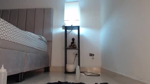 Snapshot of kalindi_ chatting on 02.01.25 ONLY FANS  cami0777 FANSLY Camilabcruz777    instagram  online show from 02.01.25