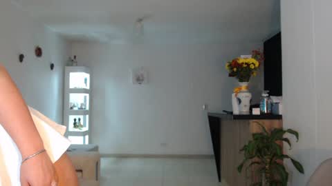 Snapshot of kalindi_ chatting on 09.27.25 ONLY FANS  cami0777 FANSLY Camilabcruz777    instagram  online show from 09.27.25