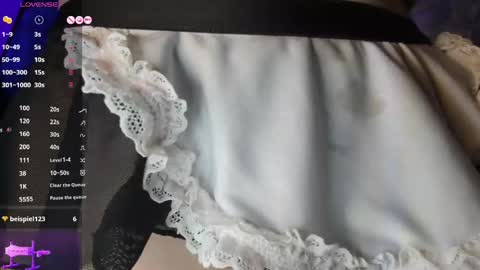 Snapshot of kallen_kozuky chatting on 03.01.25 KALLEN online show from 03.01.25