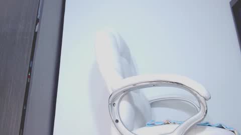 Snapshot of kally_higgins chatting on 12.22.25 Hannah online show from 12.22.25