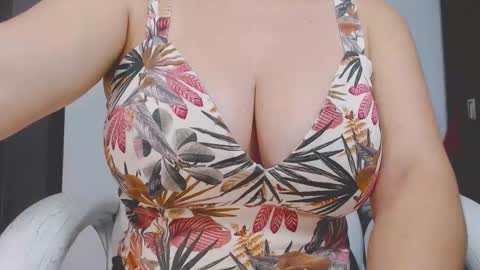 Snapshot of kally_higgins chatting on 02.08.26 Hannah online show from 02.08.26