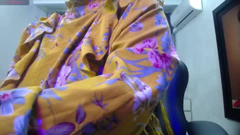 Snapshot of kalpananaisha_ chatting on 11.05.25 Alisha online show from 11.05.25
