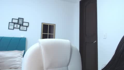 Snapshot of kam_lopez chatting on 01.12.25 Kamilalopez online show from 01.12.25