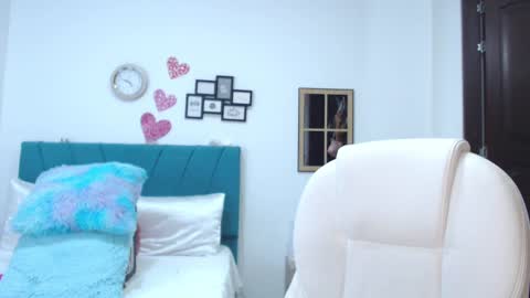 Snapshot of kam_lopez chatting on 02.23.25 Kamilalopez online show from 02.23.25