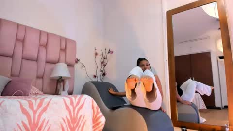    online show from 06.05.26