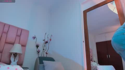 Snapshot of kamila_arias chatting on 07.20.26 online show from 07.20.26