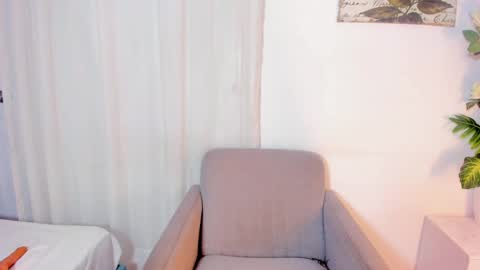   online show from 03.08.25